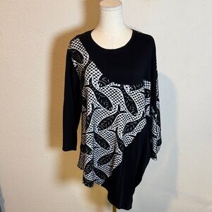 NWT Niche Pisces Funky Fish Print Asymmetrical Tunic